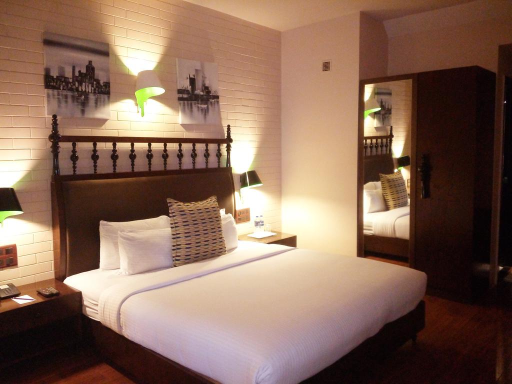 Best Western Plus O2 Indore Exteriör bild