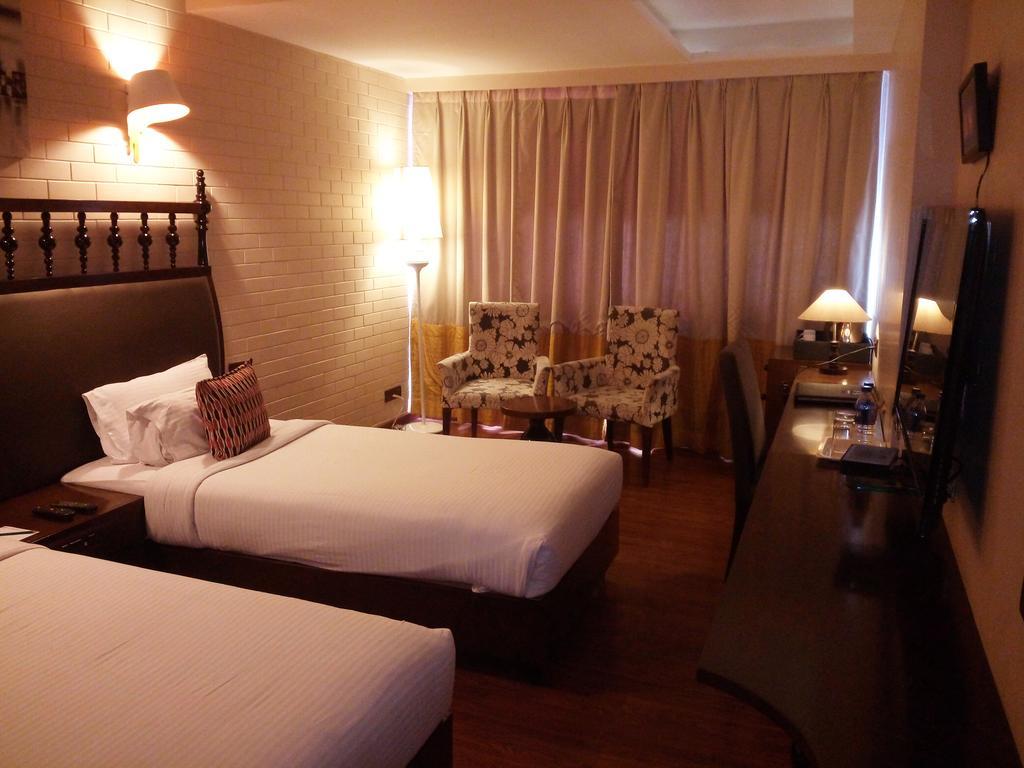 Best Western Plus O2 Indore Exteriör bild