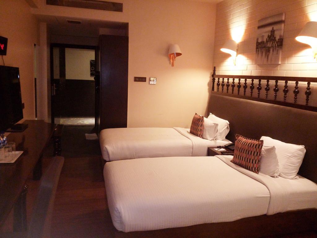 Best Western Plus O2 Indore Exteriör bild