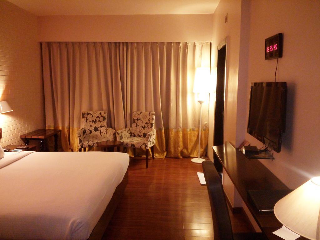 Best Western Plus O2 Indore Exteriör bild