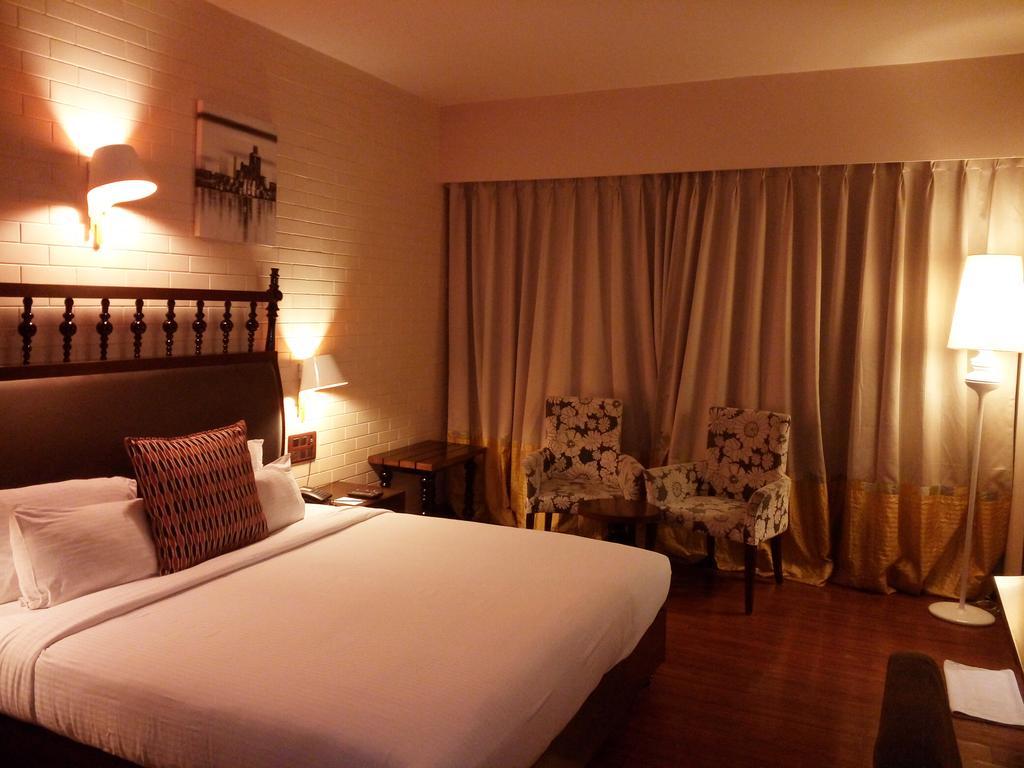 Best Western Plus O2 Indore Exteriör bild