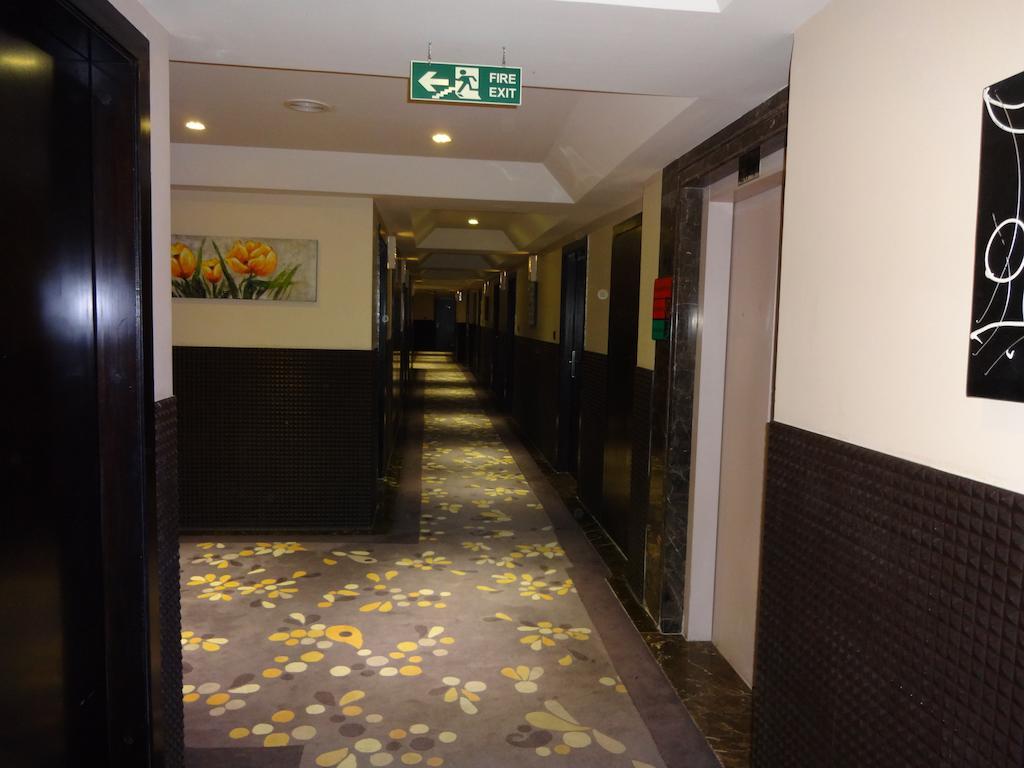 Best Western Plus O2 Indore Exteriör bild