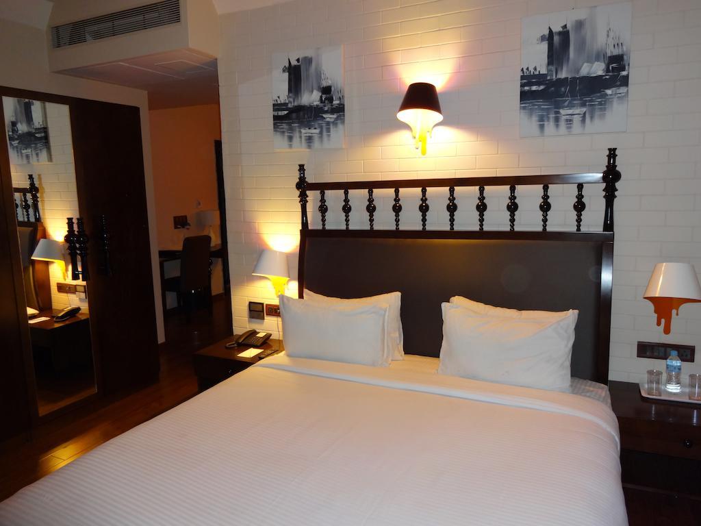 Best Western Plus O2 Indore Exteriör bild
